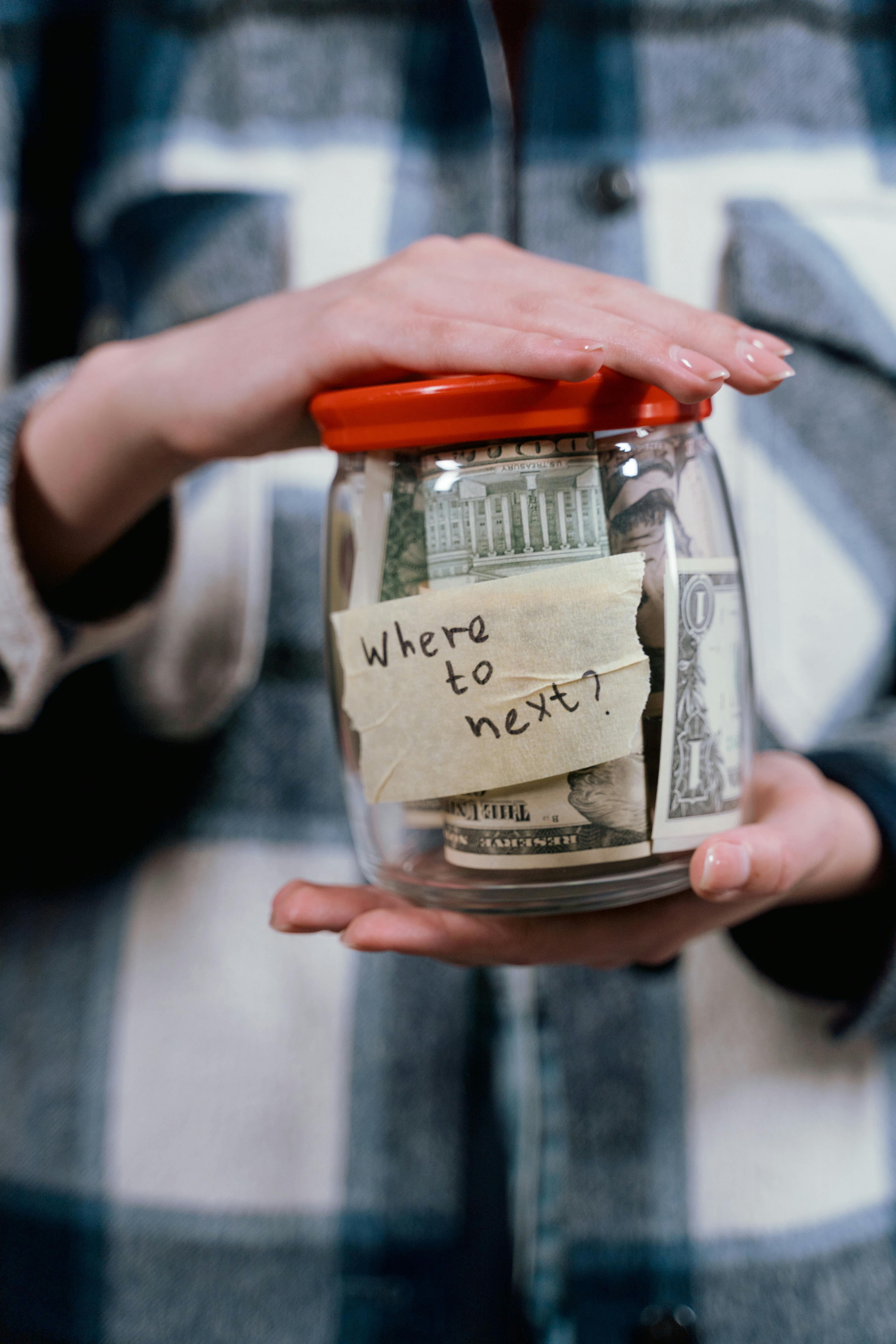 Smart Money Habits: 26 Ways to Save Money and Spend Less in 2026